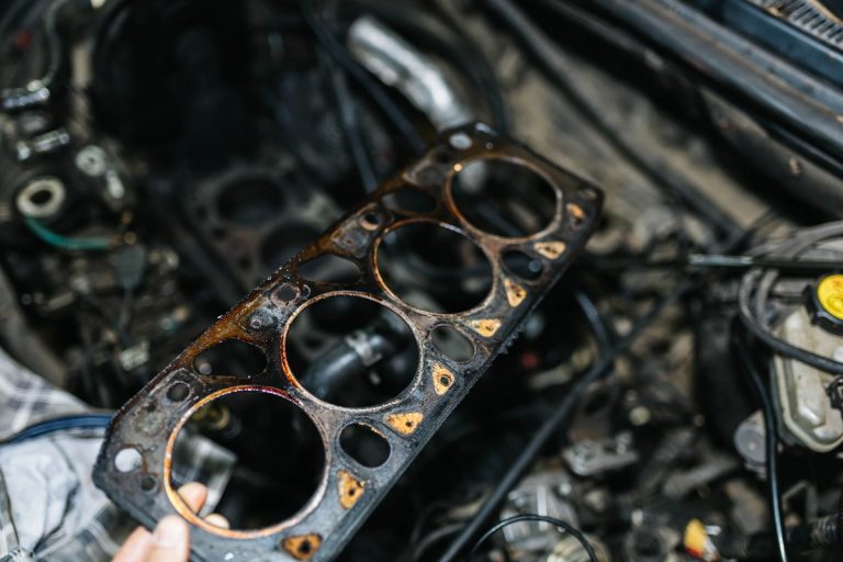 How to Identify and Fix Engine Oil Leak from Head Gasket Quickly and Effectively