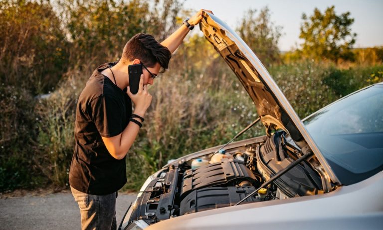 Why Your Engine Spits and Sputters When Accelerating – Common Causes and Quick Fixes