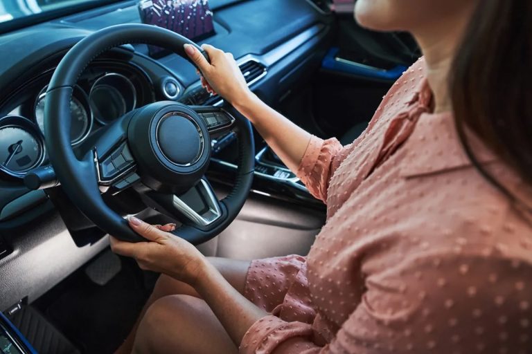 Clunking Noise When Turning Steering Wheel: Causes, Troubleshooting, and Fixes