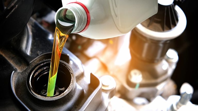 10w30 vs 15w40: Which Engine Oil Performs Better for Your Vehicle?