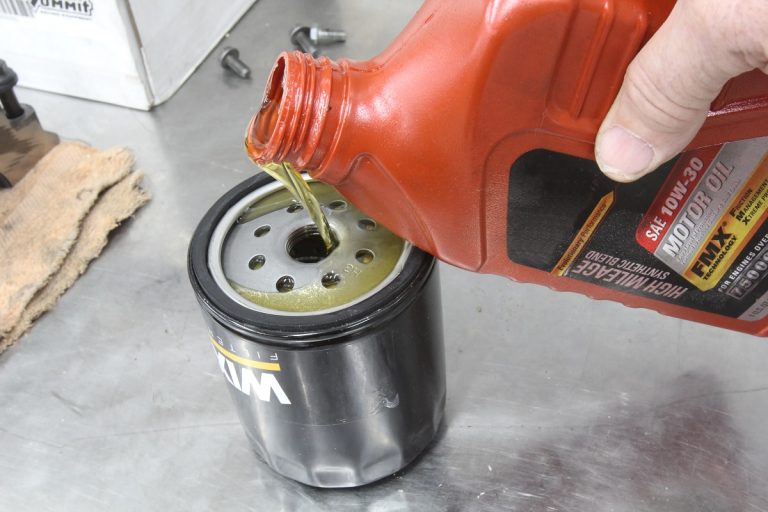 Performance Oil Filter vs Regular – Which One Is Right For Your Engine
