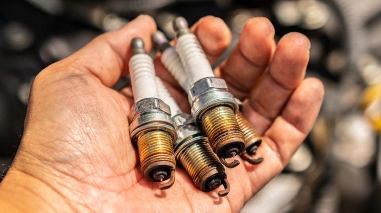Wet Spark Plugs No Start – Causes, Diagnosis & Quick Fixes